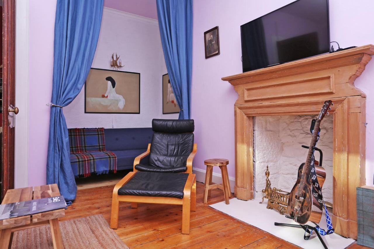 אדינבורו Joivy Iconic Colorful Home On The Royal Mile מראה חיצוני תמונה