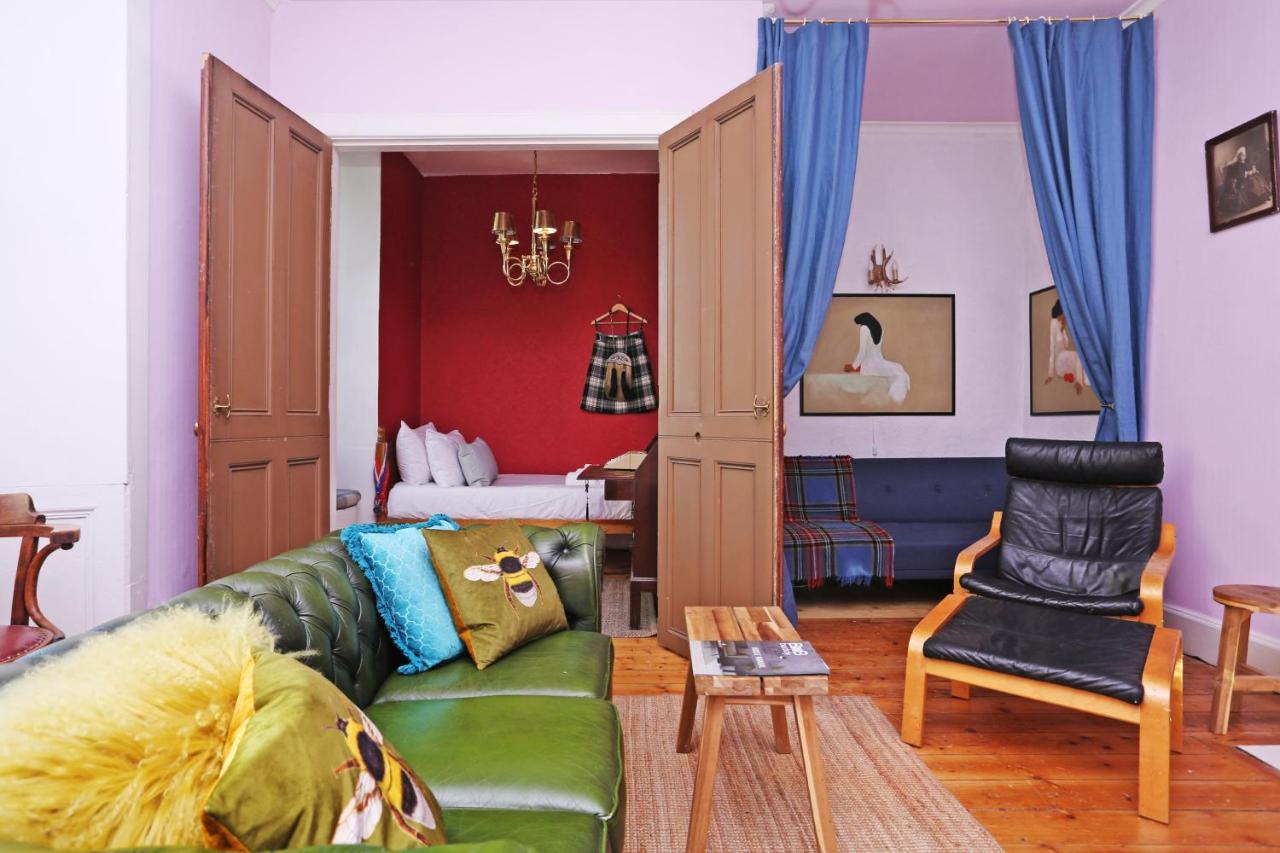 אדינבורו Joivy Iconic Colorful Home On The Royal Mile מראה חיצוני תמונה