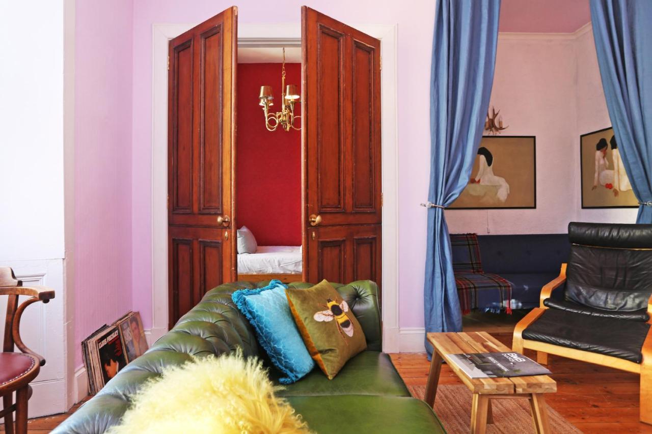 אדינבורו Joivy Iconic Colorful Home On The Royal Mile מראה חיצוני תמונה
